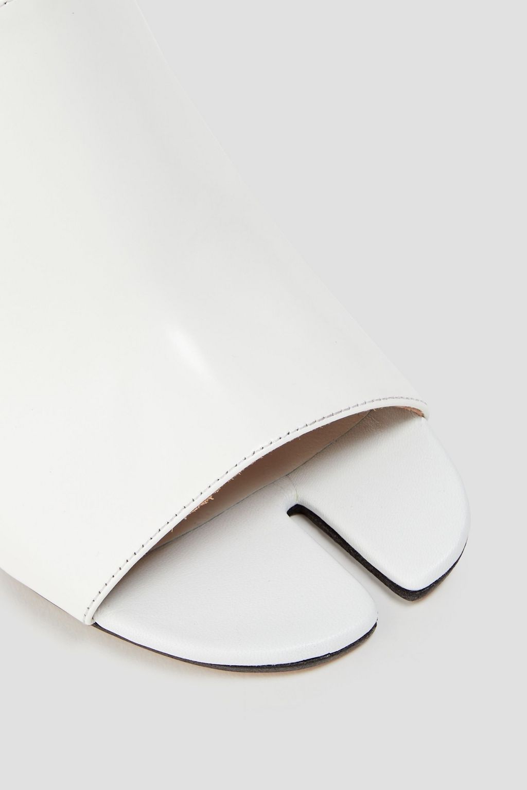 MAISON MARGIELA Split-toe glossed leather sandals