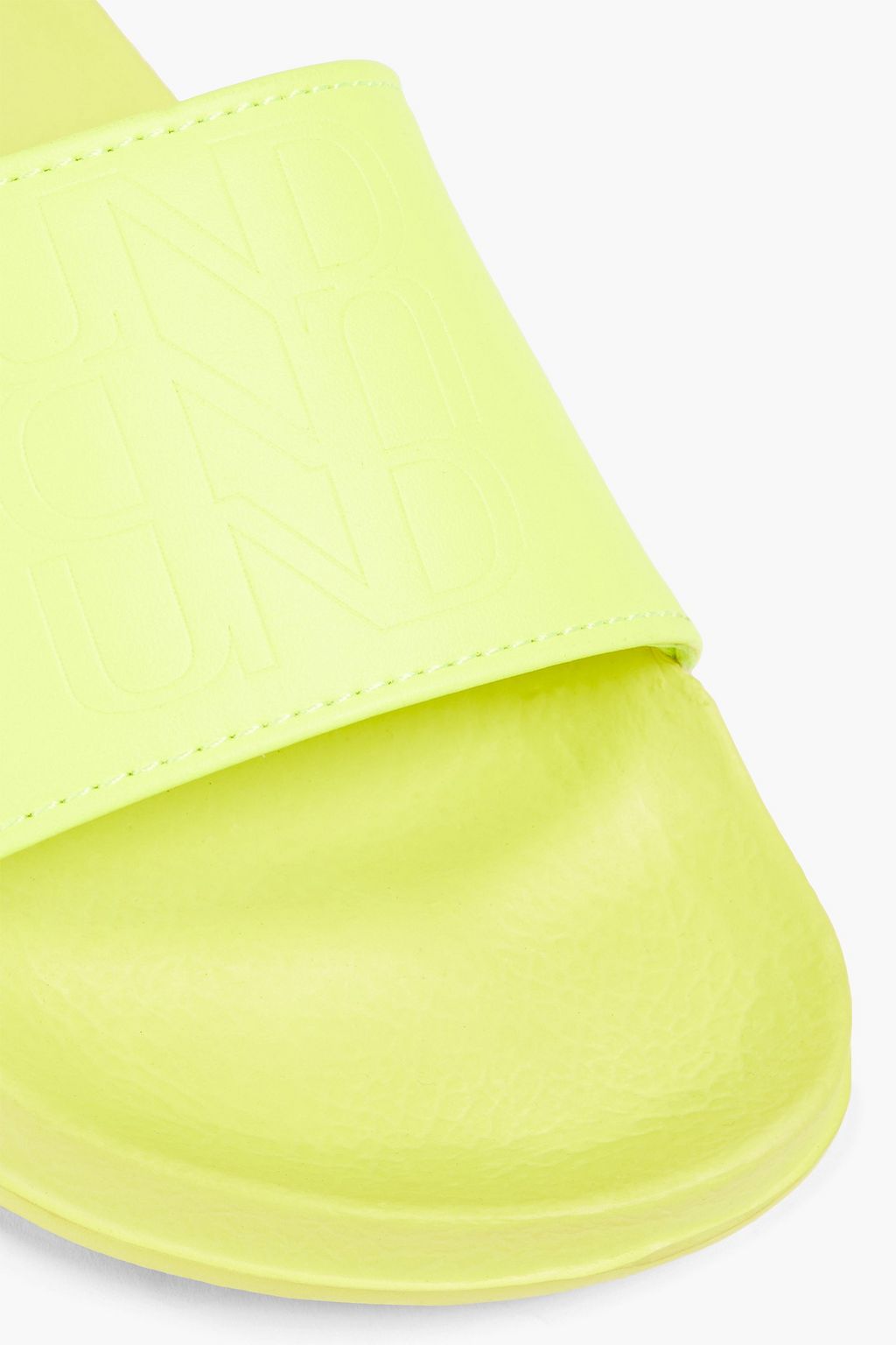 BAUM UND PFERDGARTEN Lilya neon faux leather slides