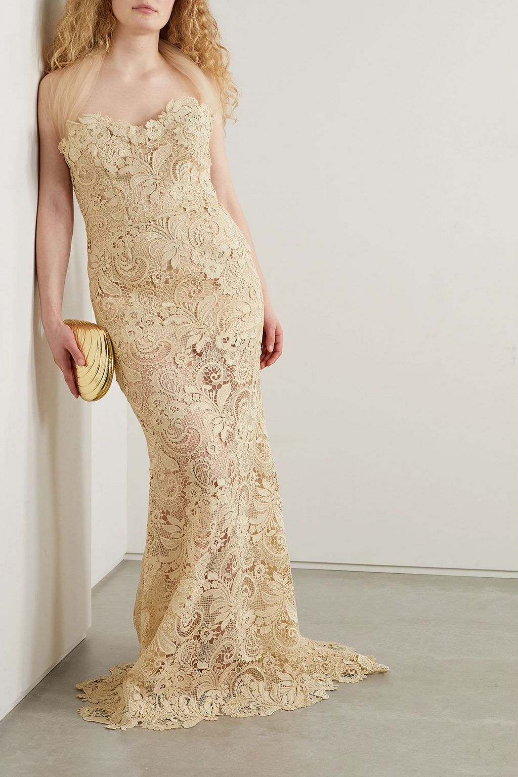 OSCAR DE LA RENTA Off-the-shoulder tulle-trimmed guipure lace gown