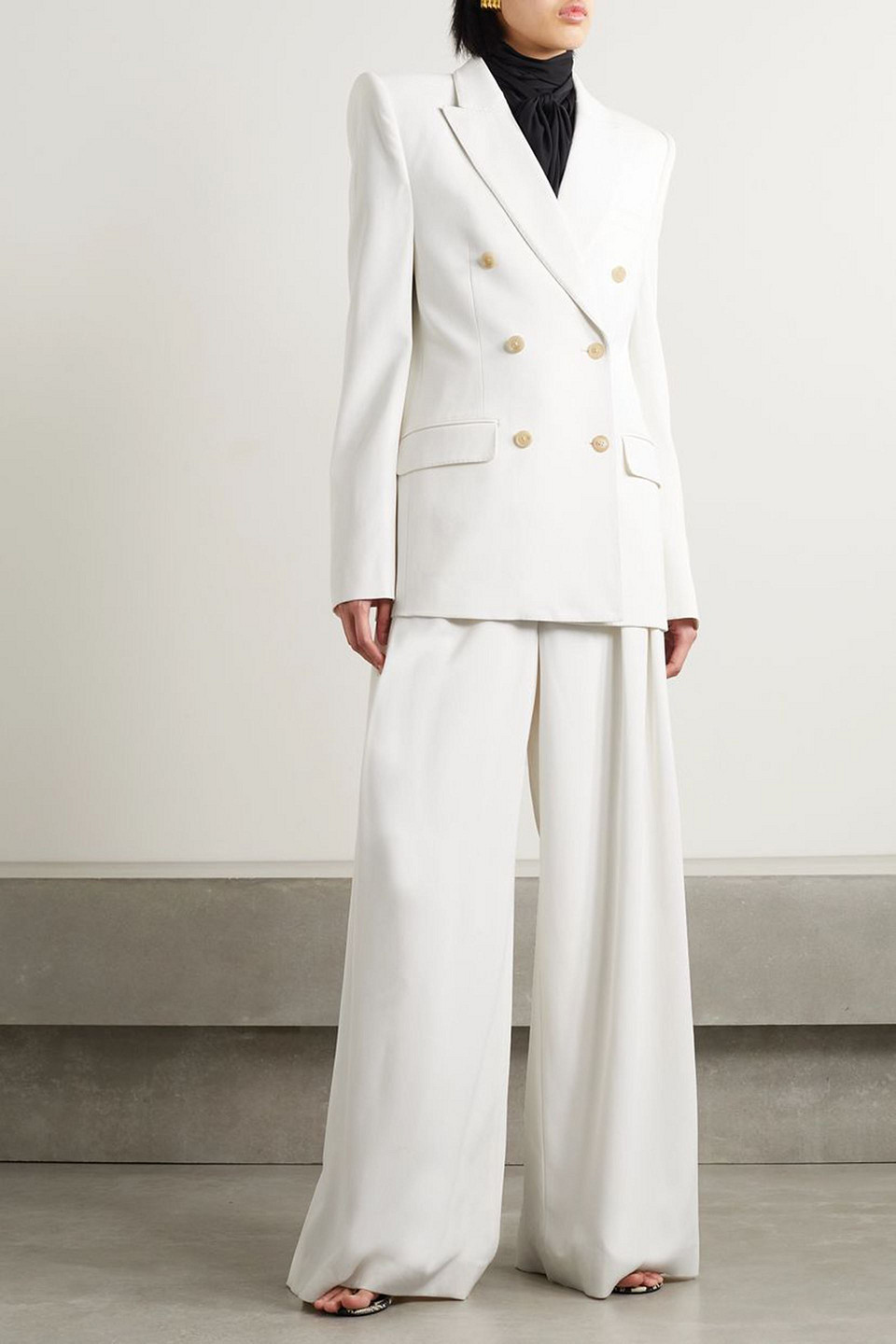 Khaite Nathan Double-breasted Twill Blazer In Ivory