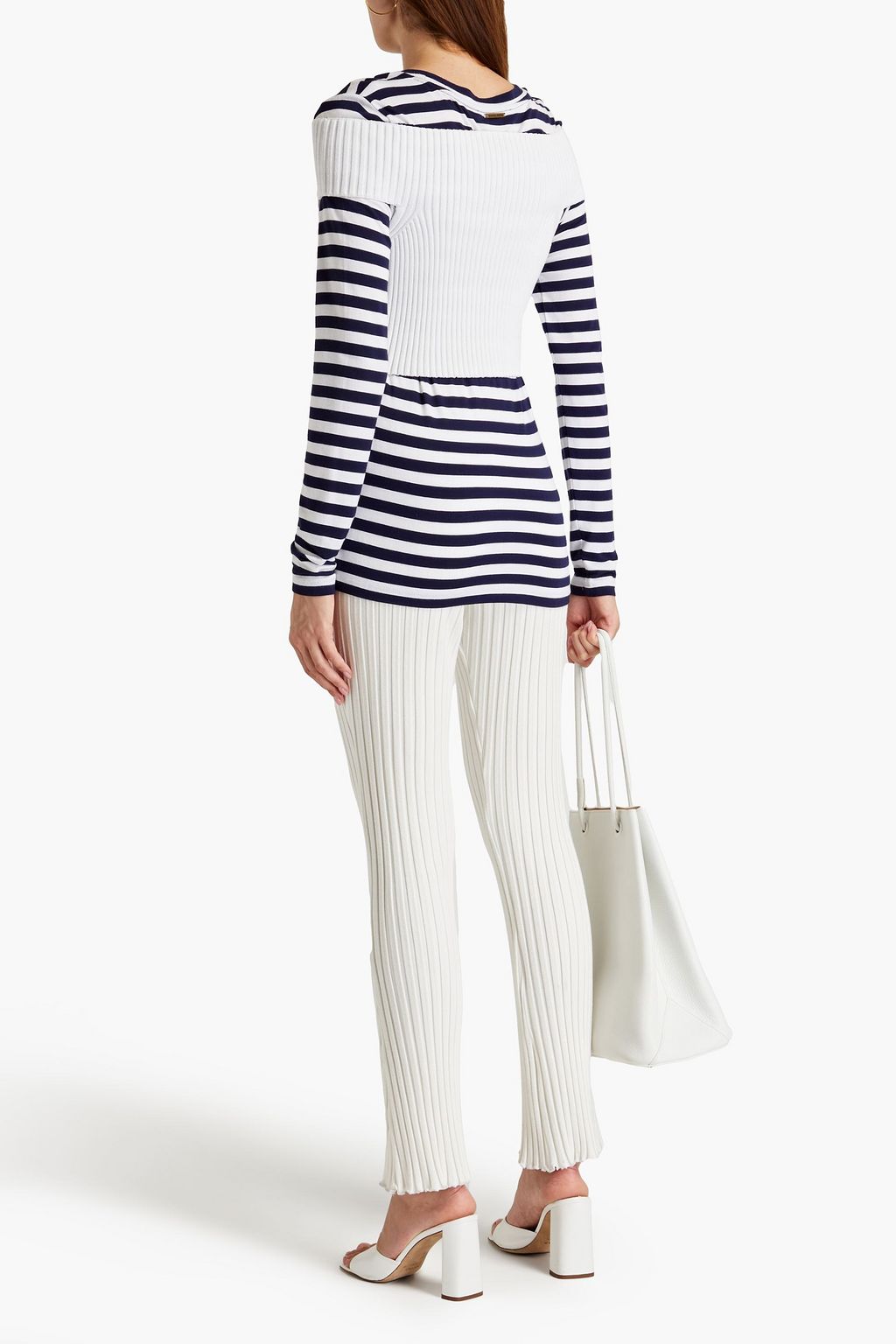 MICHAEL KORS COLLECTION توب قصير مكشوف الكتفين من نسيج محبوك بنمط مضلع