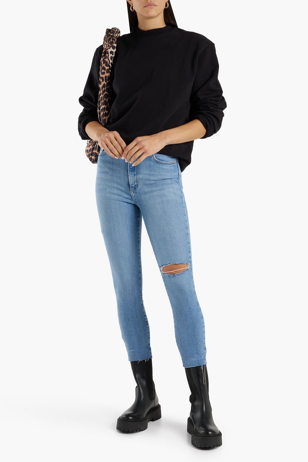 NOBODY DENIM بنطلون جينز سكيني قصير «سيرين» بخصر مرتفع وبتصميم ممزق