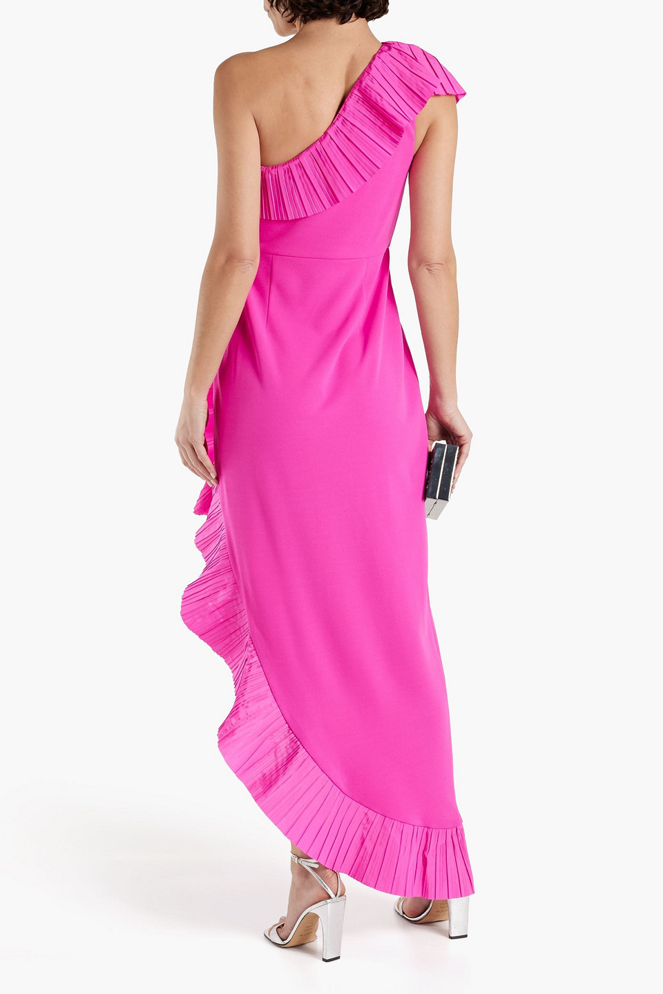 ruffled neck tie