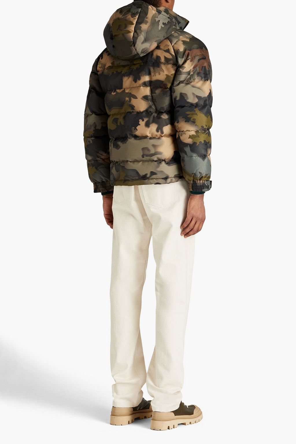 MAISON KITSUNÉ Gesteppte Daunenjacke aus Shell mit Kapuze und Camouflage-Print