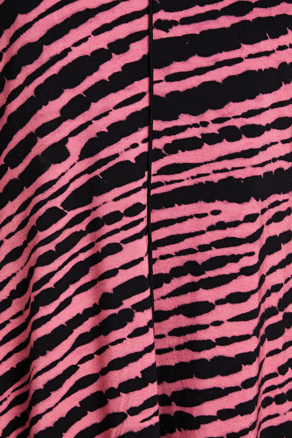 PROENZA SCHOULER توب من الجيرسيه المرن بنقوش الحمار الوحشي