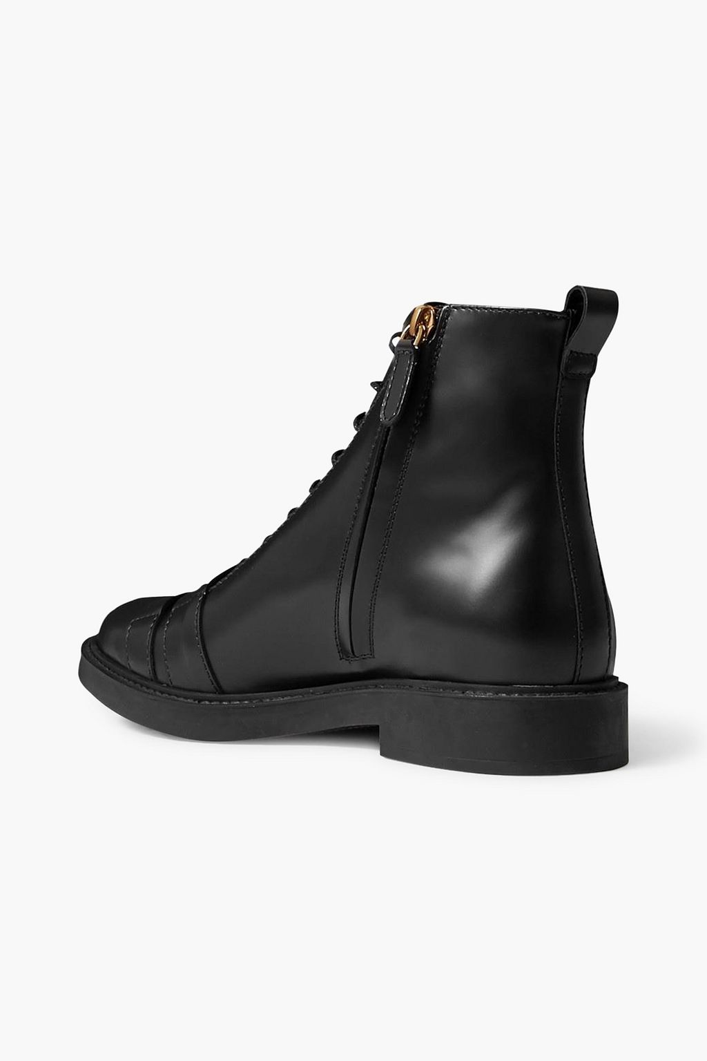 TOD'S حذاء بوت بطول الكاحل من الجلد مزود بإبزيم