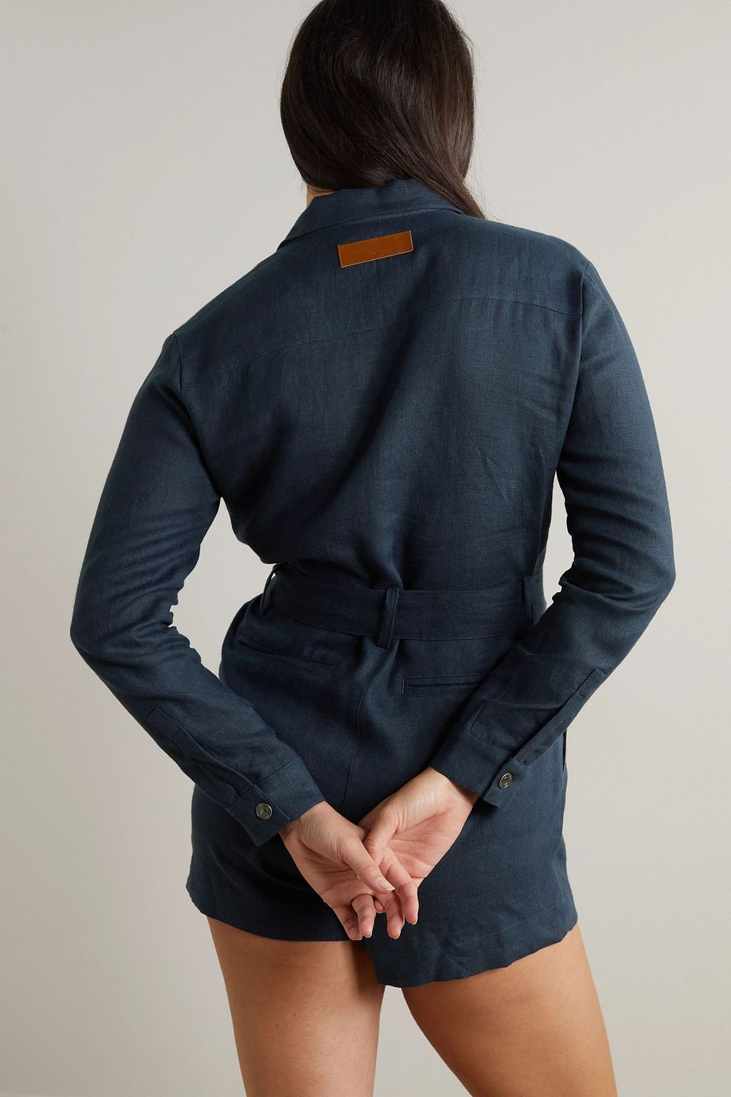 RIVET UTILITY بلاي سوت Trendsetter من الكتّان بحزام