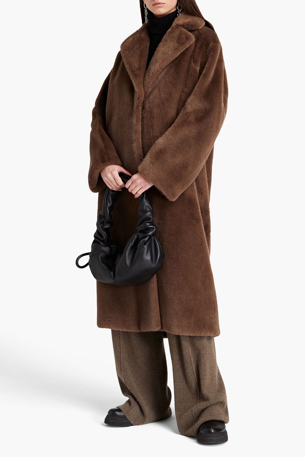 STAND STUDIO Mio oversized faux fur coat
