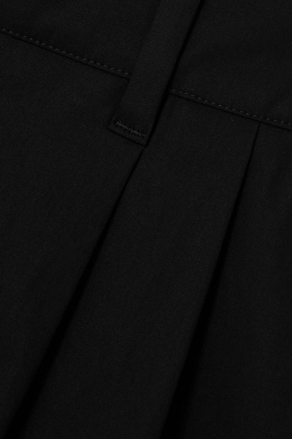 REDVALENTINO شورت من البوبلين القطني المرن مزين بكسرات