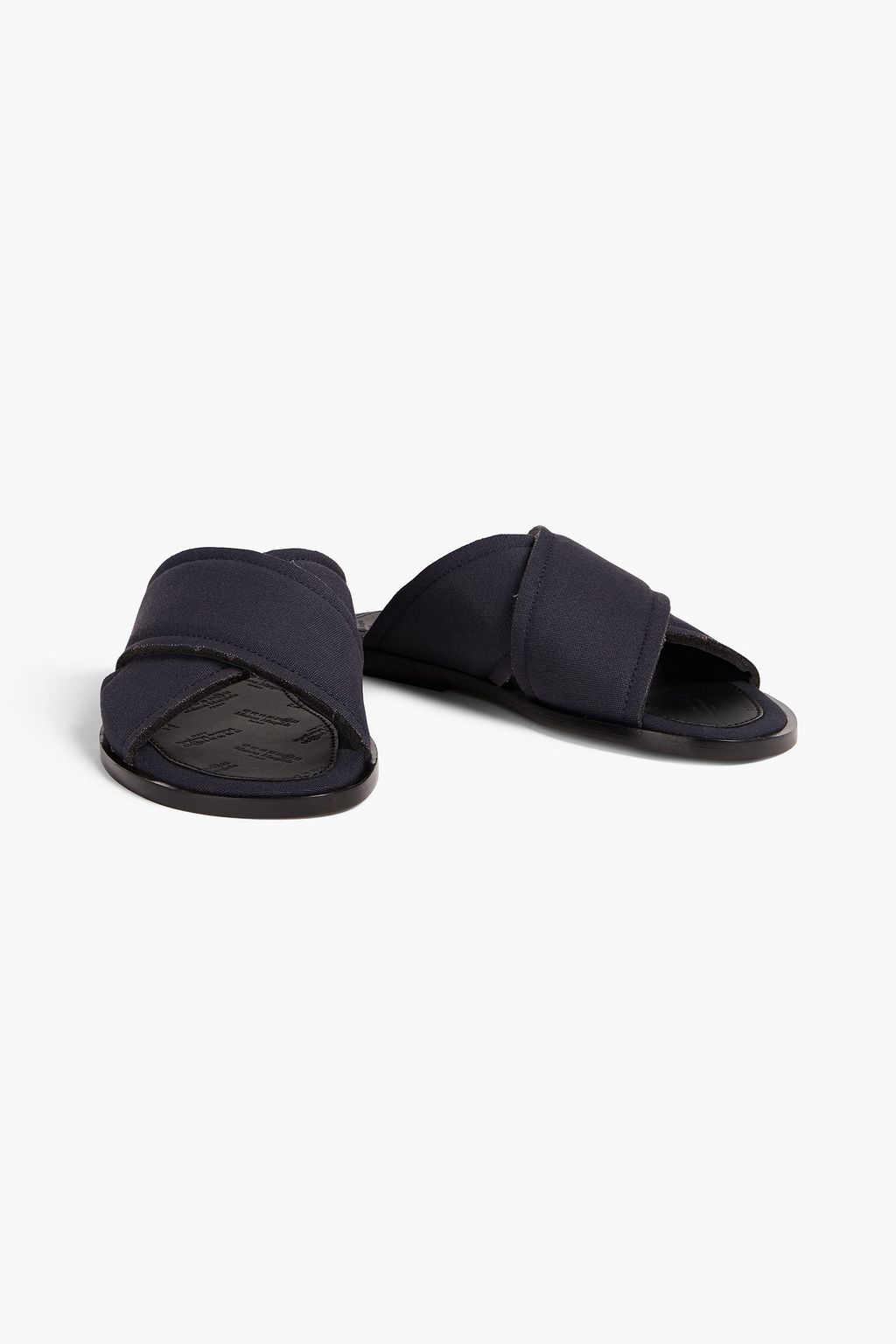 MAISON MARGIELA Canvas slides