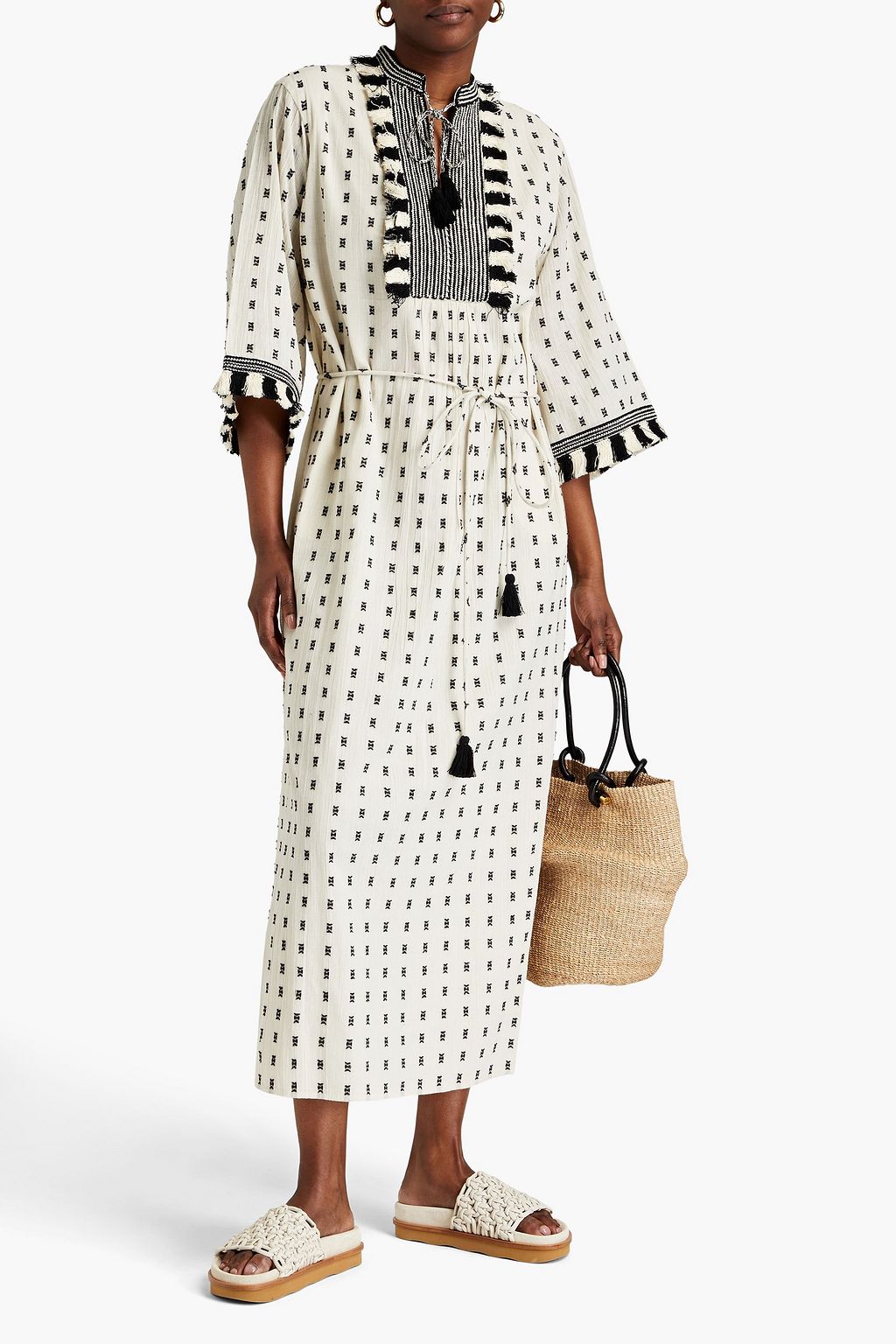 TORY BURCH قفطان من القطن بتصميم مطرّز مزيّن بشرابات