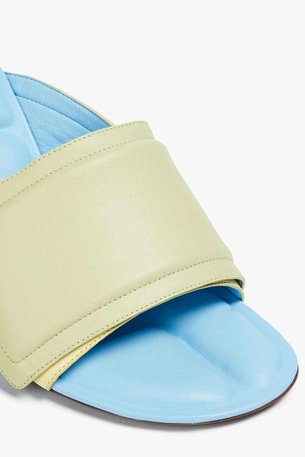 JACQUEMUS 레 뮬 아쿠아 패딩 가죽 뮬