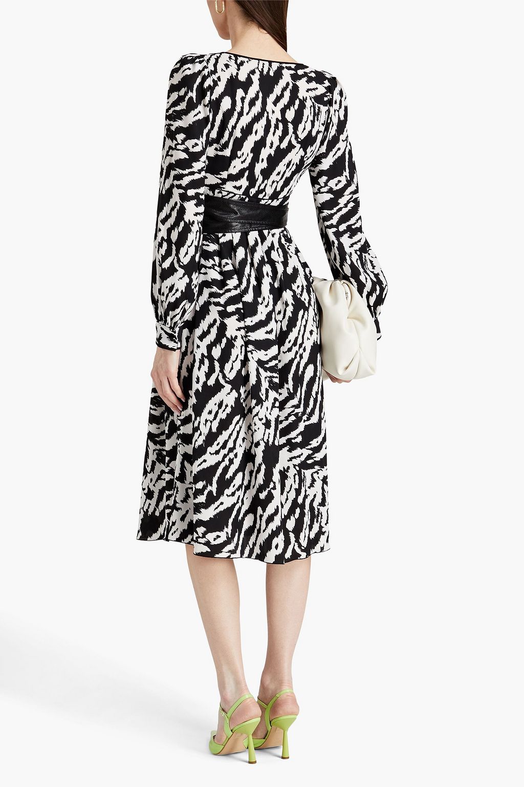 DIANE VON FURSTENBERG فستان «سيليستيا» من الكريب بتصميم ملتفّ مزين بكسرات وطبعات