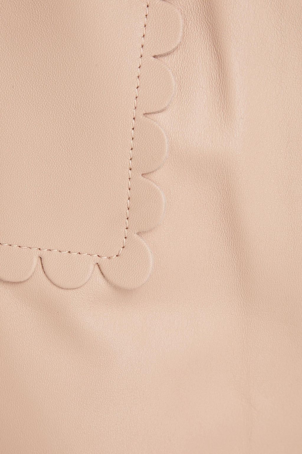 REDVALENTINO レザー ショートパンツ