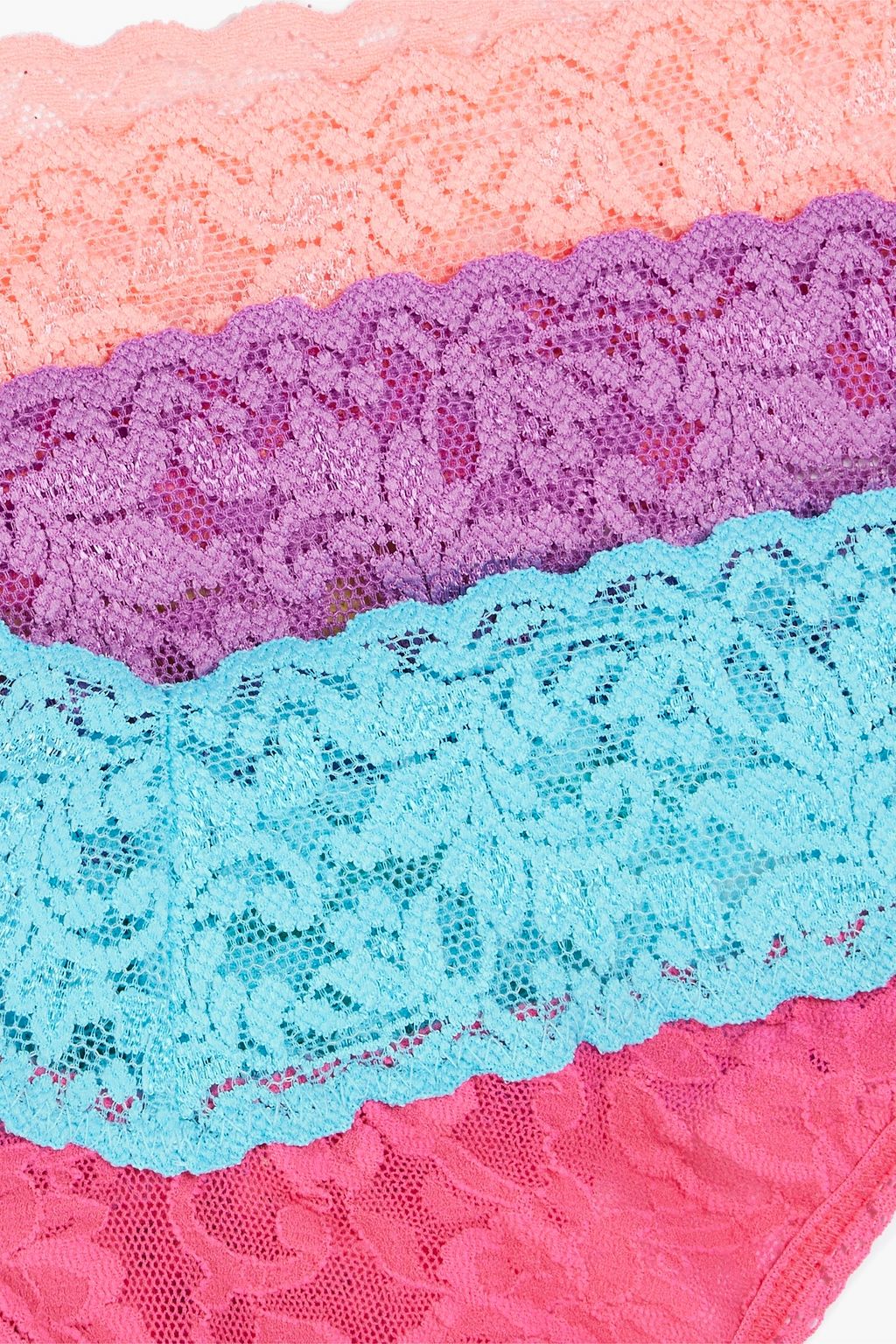 HANKY PANKY Signature set of three two-tone stretch-lace thongs