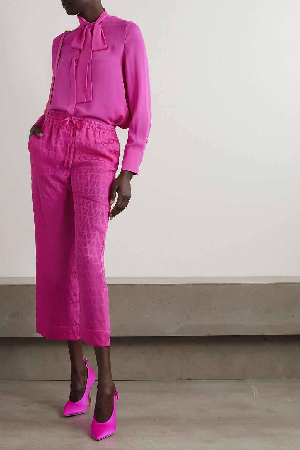 VALENTINO GARAVANI Cropped silk satin-jacquard straight-leg pants