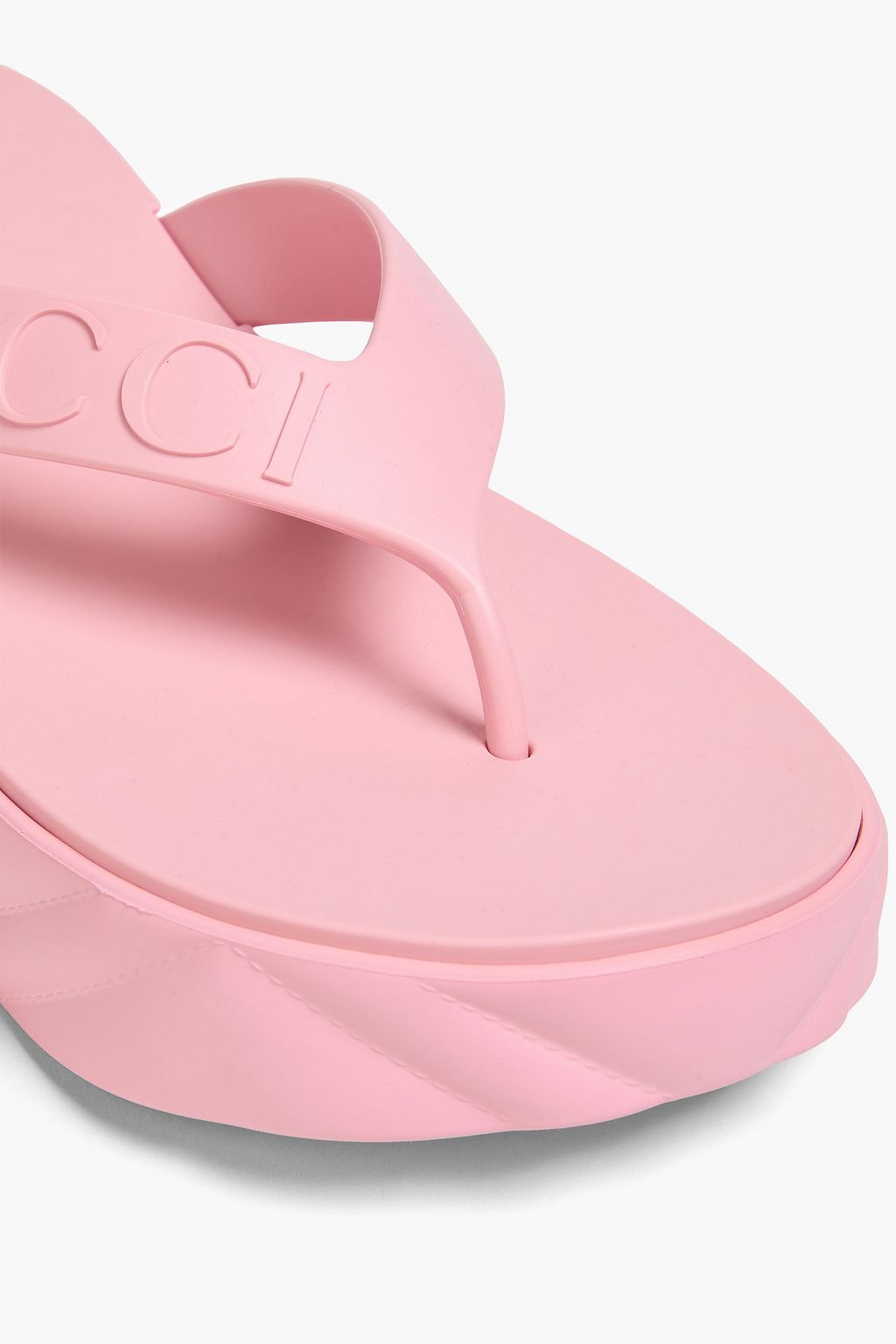 GUCCI 엠보싱 디테일 고무 플랫폼 샌들