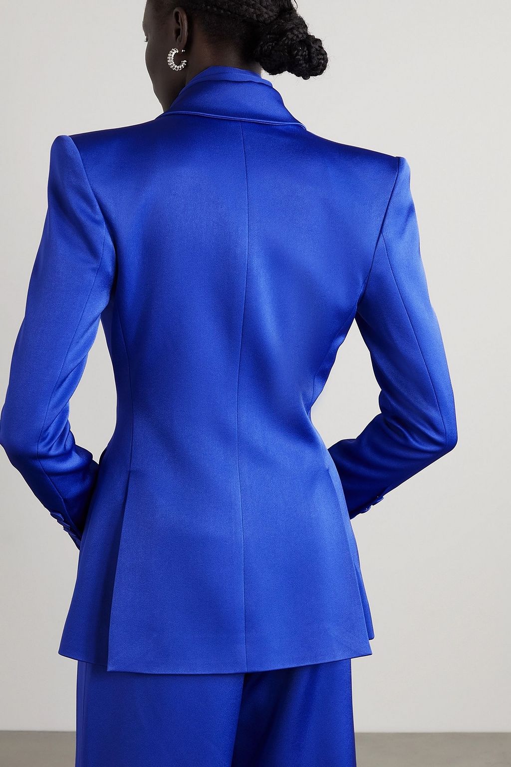 ALEX PERRY Aro satin-crepe blazer