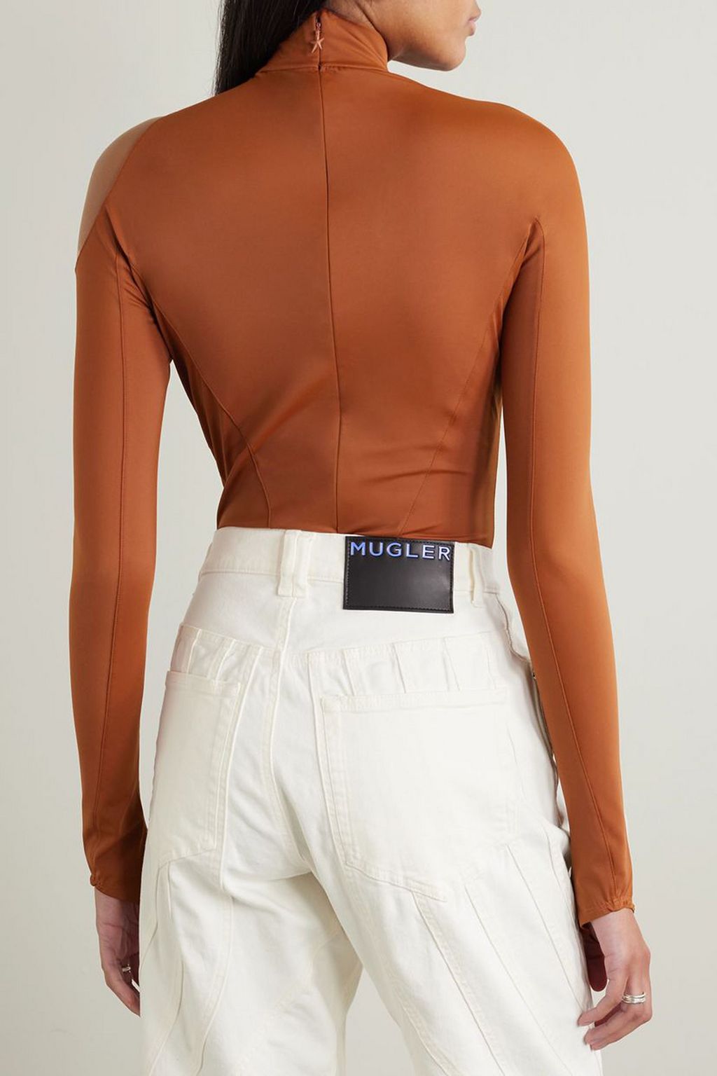 MUGLER بودي سوت من التول والجيرسي المطاط