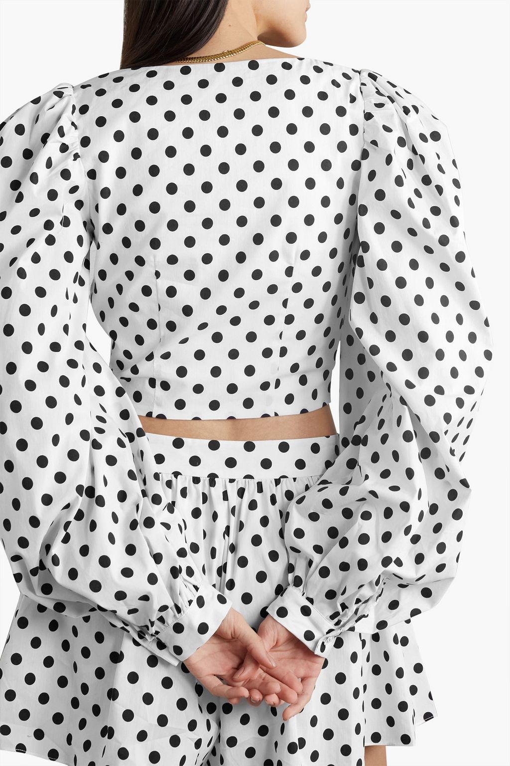 CAROLINE CONSTAS بلوزة قصيرة «إيليوت» من البوبلين المصنوع من مزيج القطن بتصميم منقط