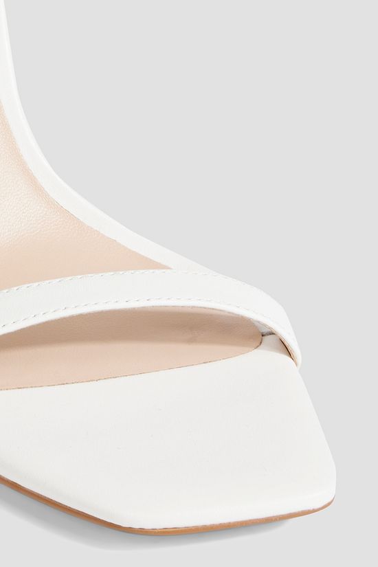 stuart weitzman amelina