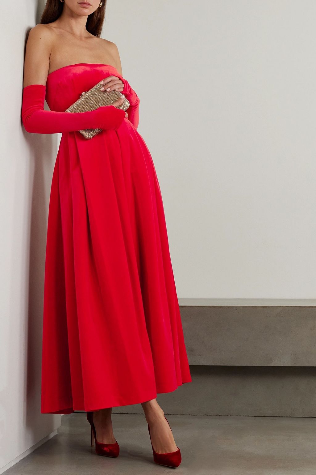 ALEX PERRY Strapless pleated velvet midi dress and gloves set