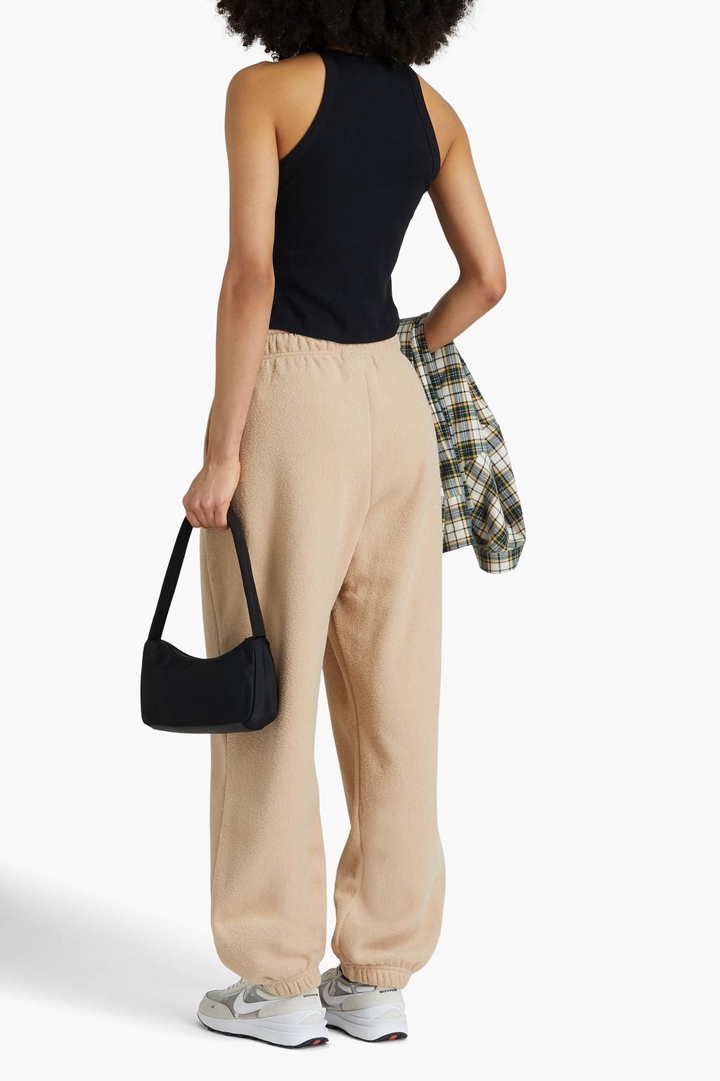 NIKE Sportswear Essentials fleece track pants THE