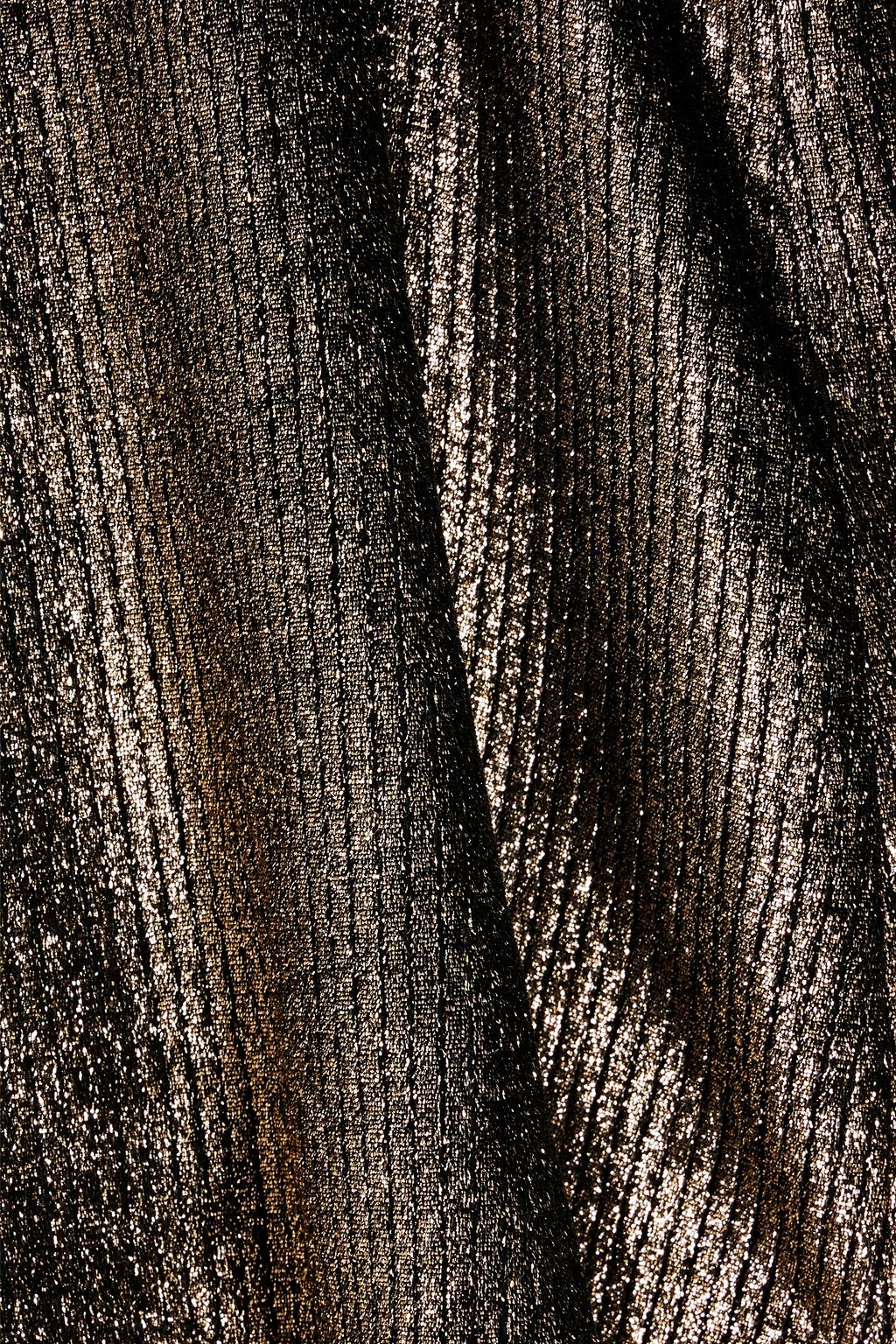 BRUNELLO CUCINELLI بلوزة بدون أكمام من نسيج محبوك بلون ميتاليك بتصميم من عدة طبقات