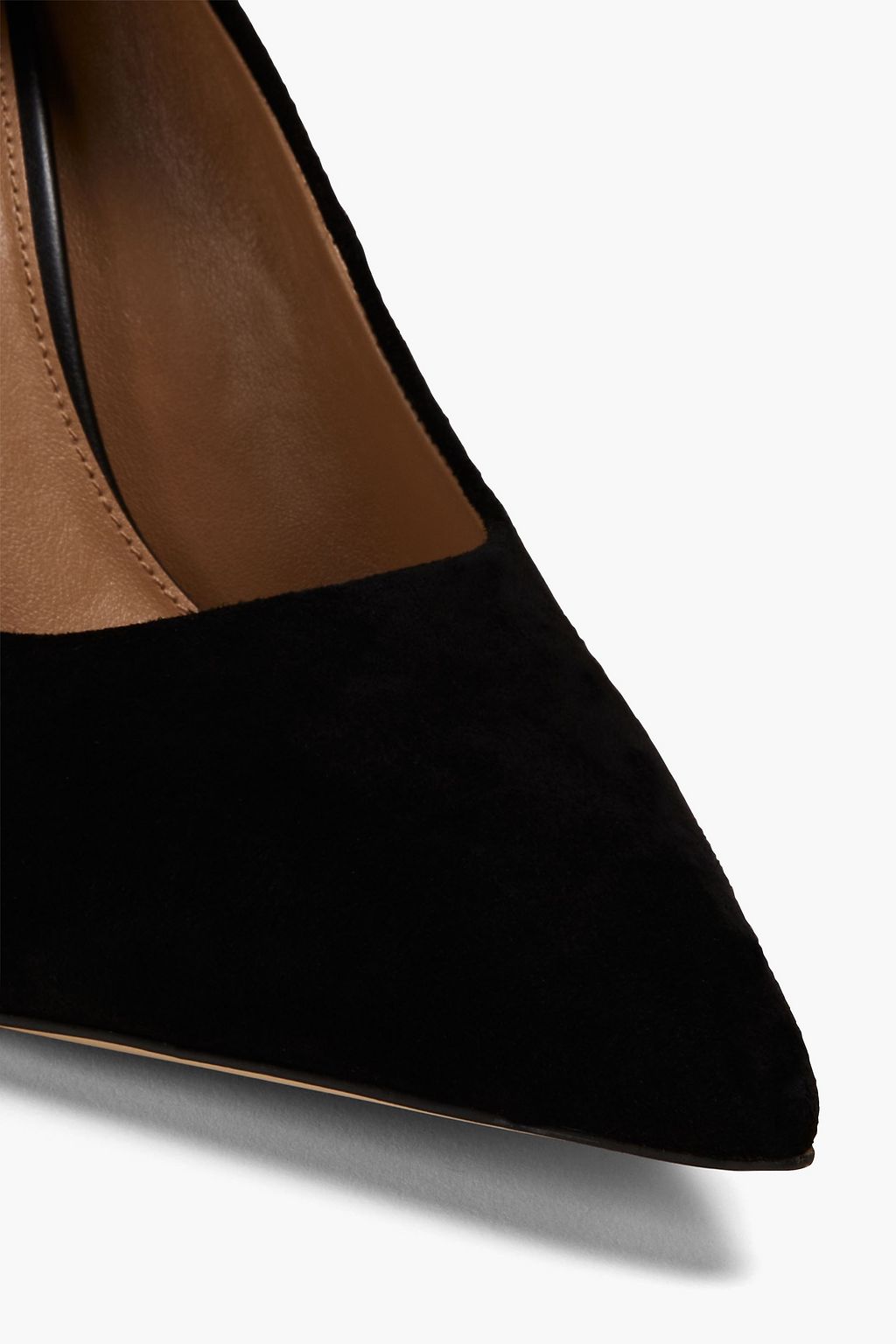 SAM EDELMAN حذاء بامب «أنتونيا» مصنوع من جلد السويد ومزين برقعة زخرفية