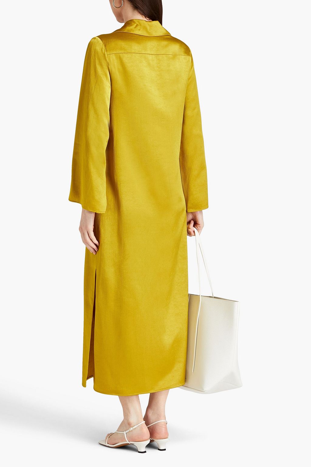 BY MALENE BIRGER فستان 'ماونا' متوسط الطول بأسلوب القميص من ساتان كريب بتصميم مجعد