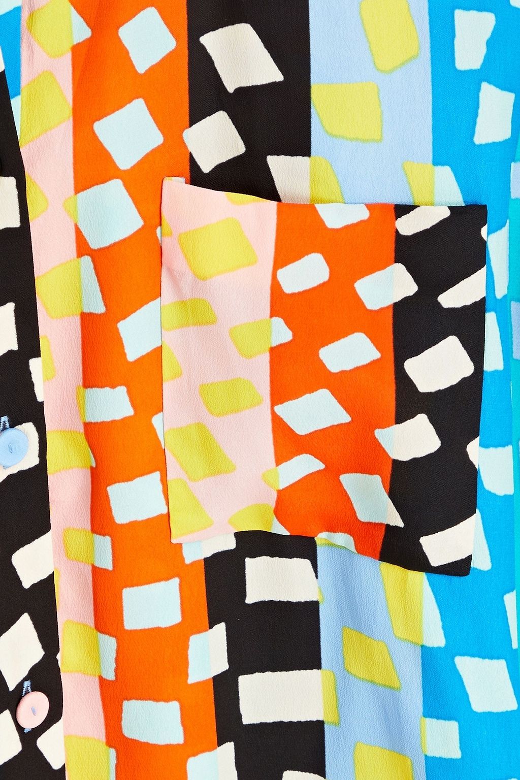 DIANE VON FURSTENBERG فستان على شكل قميص من قماش كريب دي شين مزود بحزام