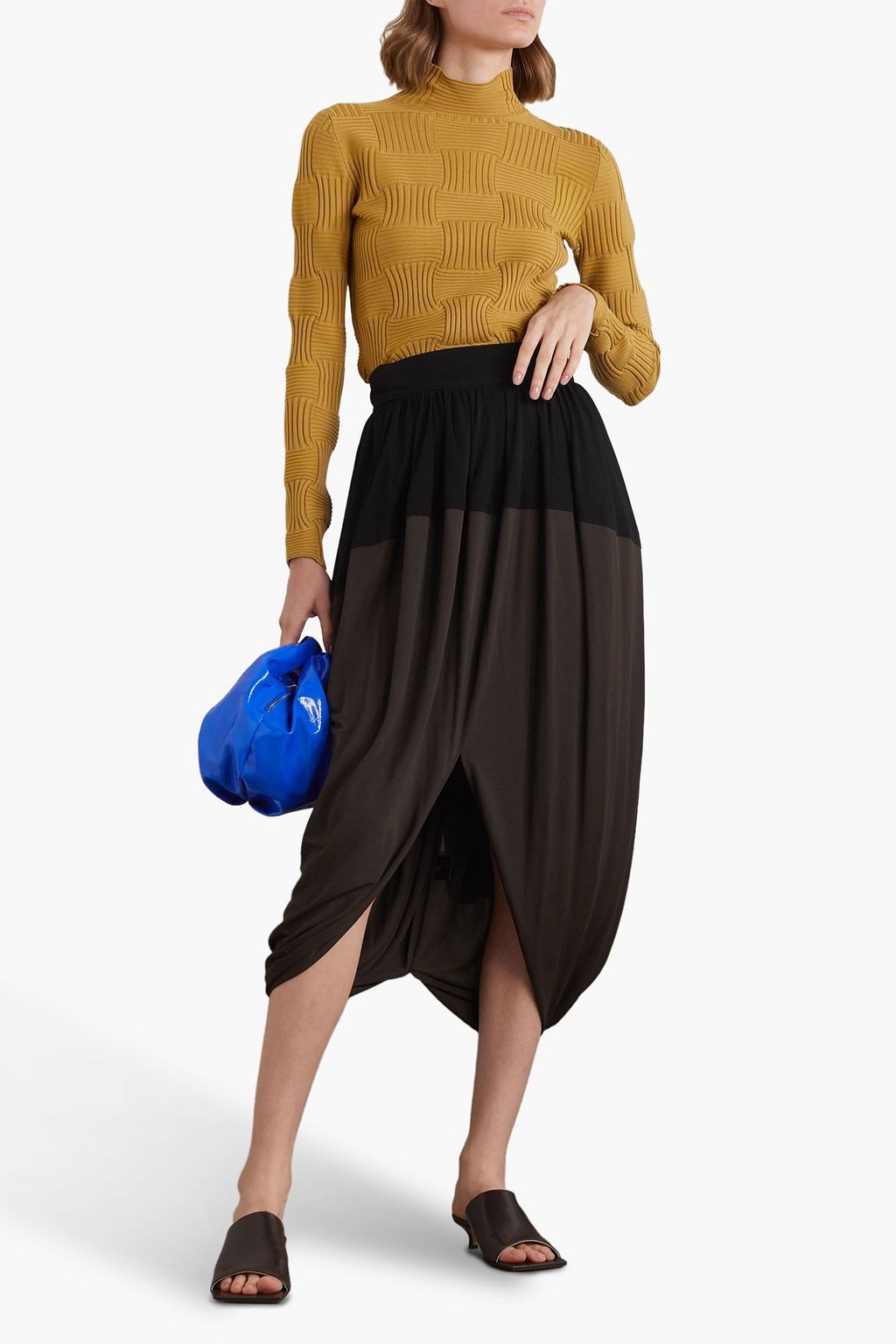 PROENZA SCHOULER تنورة متوسطة الطول من قماش الفوال بلونين بتصميم ملموم