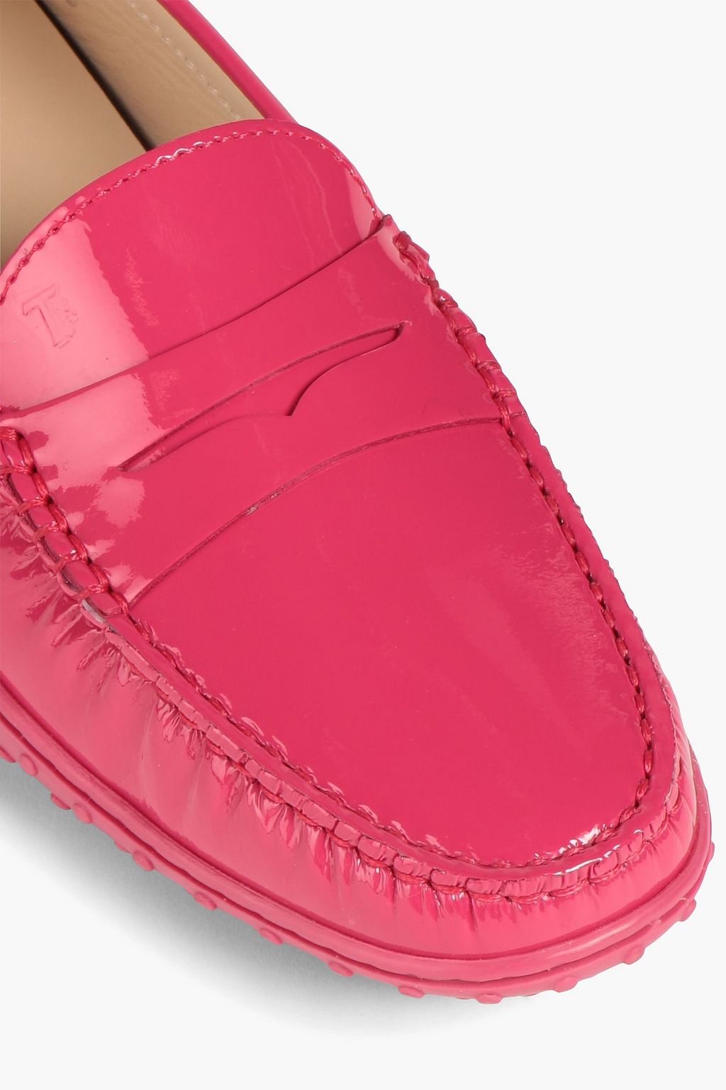 TOD'S パテントレザー ローファー