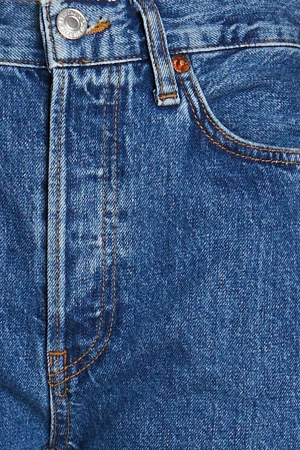 RE/DONE جينز قصير بأرجل ضيقة متوسط الخصر ومقطع