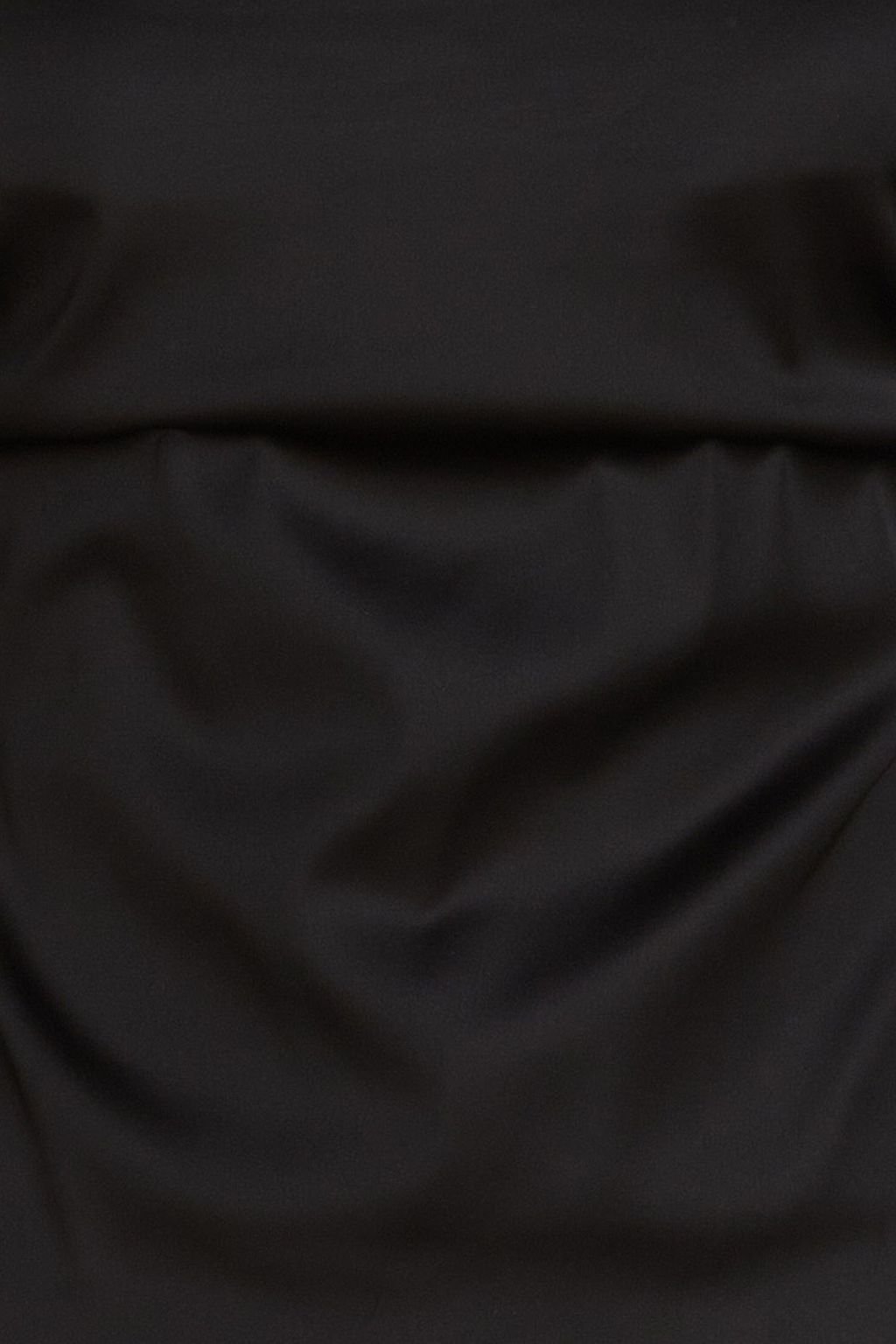 FRAME بلوزة من ساتان تويل بتصميم مزموم مزينة بالخرز