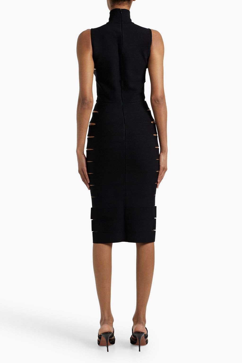 ALAÏA فستان آركيتايبس متوسط الطول بياقة عالية من نسيج مطاط محبوك بفتحات