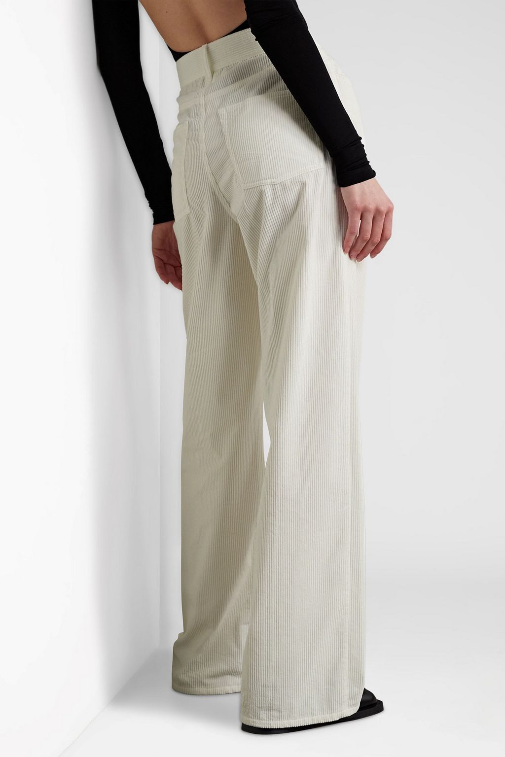 LAFAYETTE 148 بنطال«كروسباي» من قطن مخمل مضلّع بأرجل واسعة