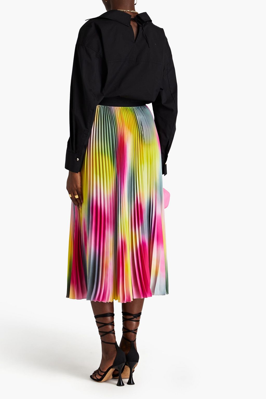 MSGM تنورة متوسطة الطول من حرير صيني بتصميم متدرّج الألوان مزينة بكسرات