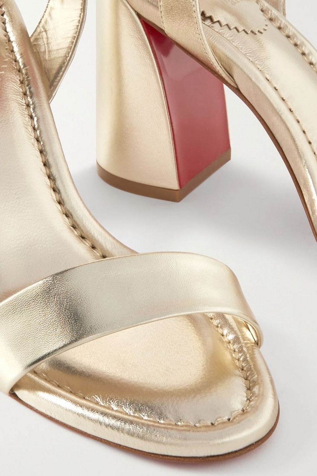 CHRISTIAN LOUBOUTIN صندل Miss Sabina من الجلد بلمعة معدنية بكعب 85 مم