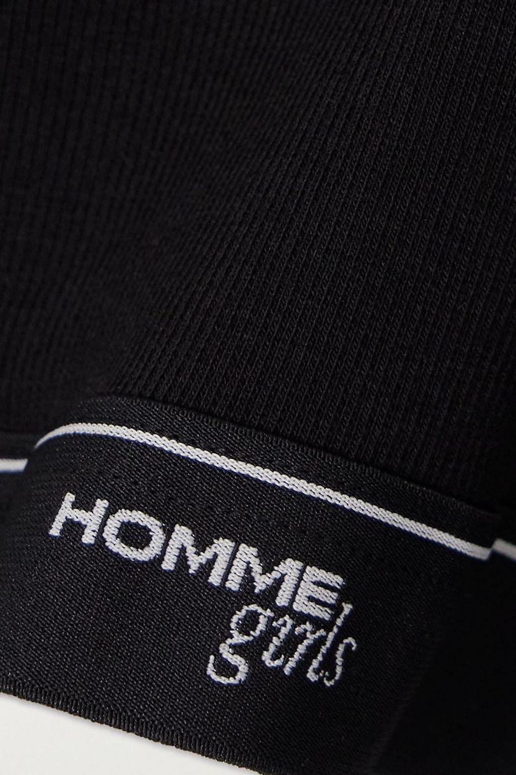 HOMMEGIRLS بلوزة قصيرة دون أكمام من قطن جيرسي مطاطي مضلّع وحواف من الجاكار