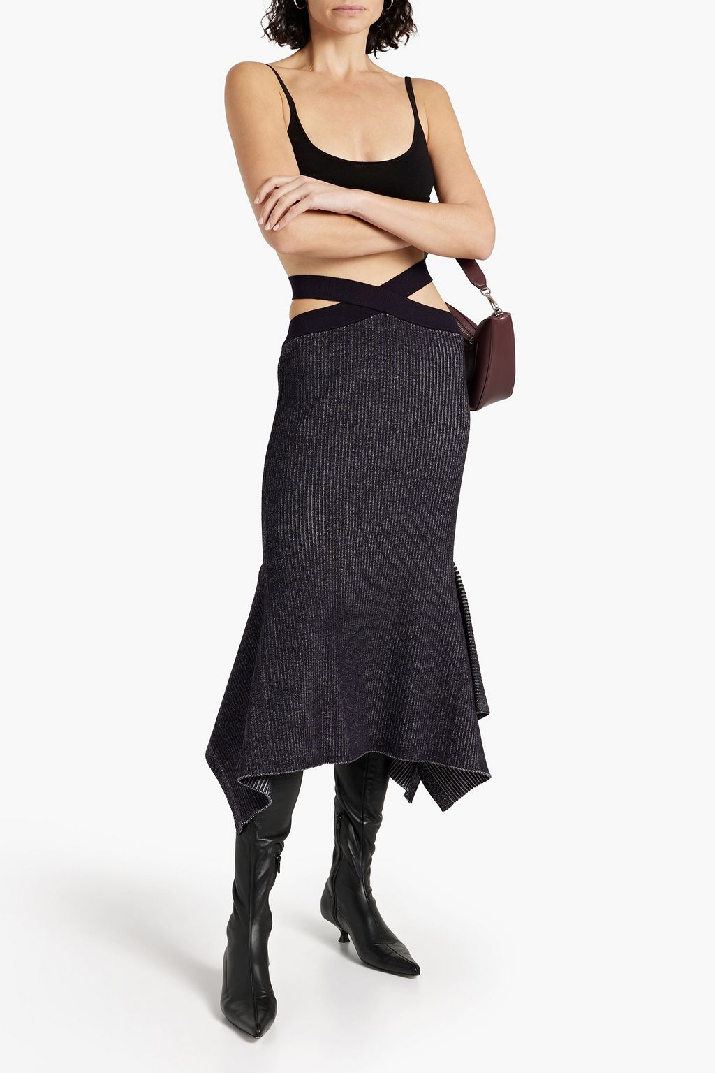 3.1 PHILLIP LIM تنورة بقصة غير متماثلة وفتحات من مزيجٍ من الصوف المضلّع بلونين