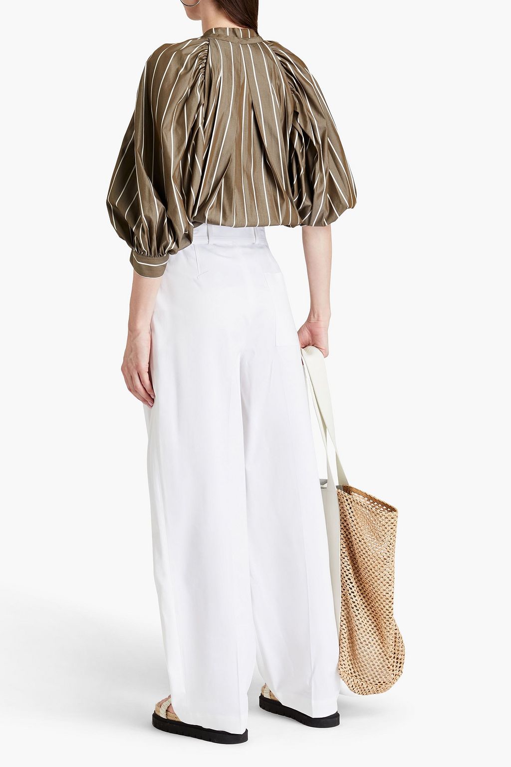 3.1 PHILLIP LIM بنطال بأرجل واسعة من الساتين بحزام