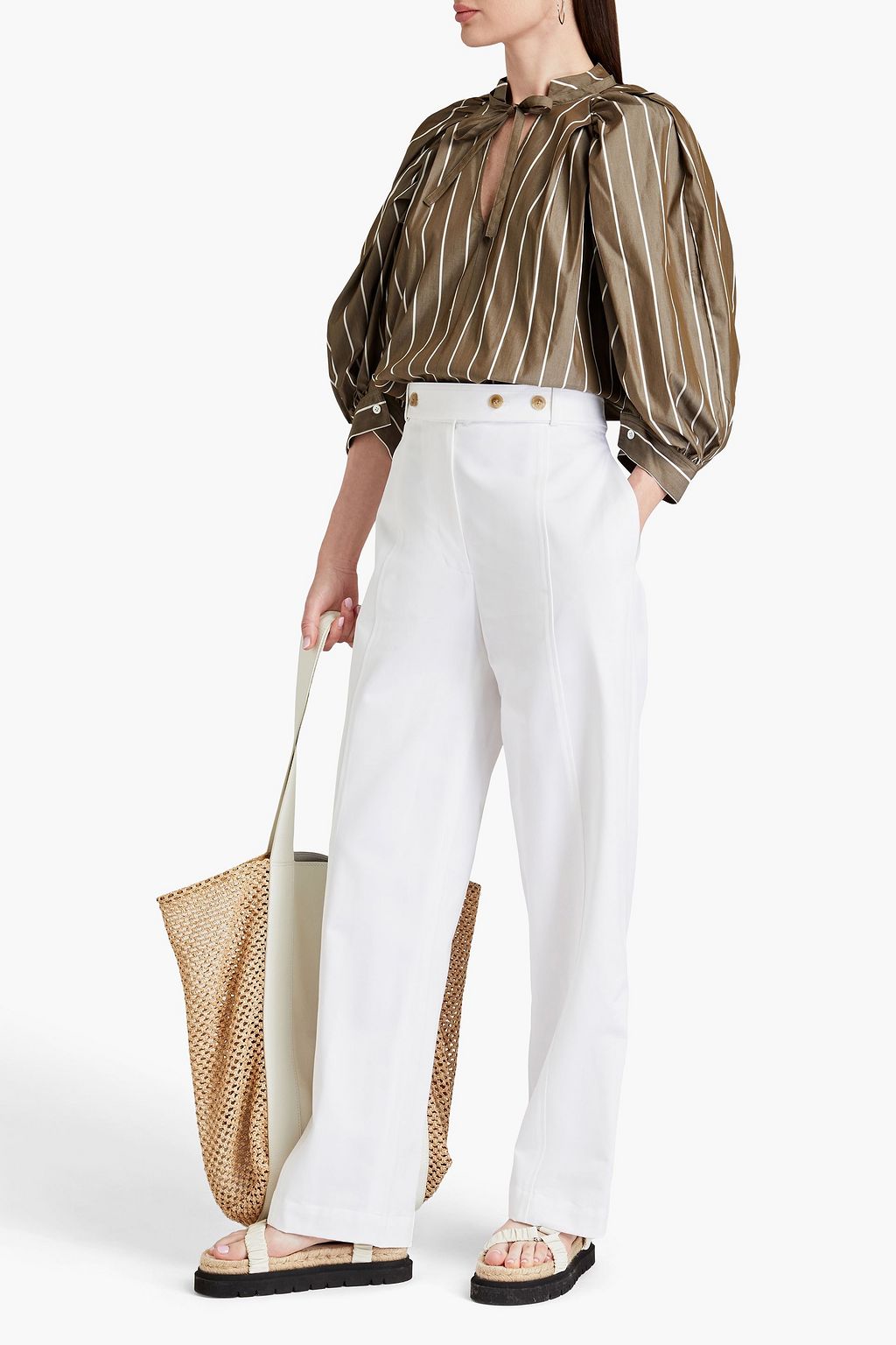 3.1 PHILLIP LIM بنطال بأرجل واسعة من الساتين بحزام