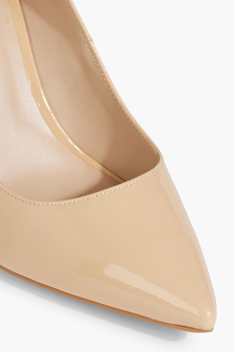 Shop Stuart Weitzman Leigh 95 Patent-leather Pumps In Neutral