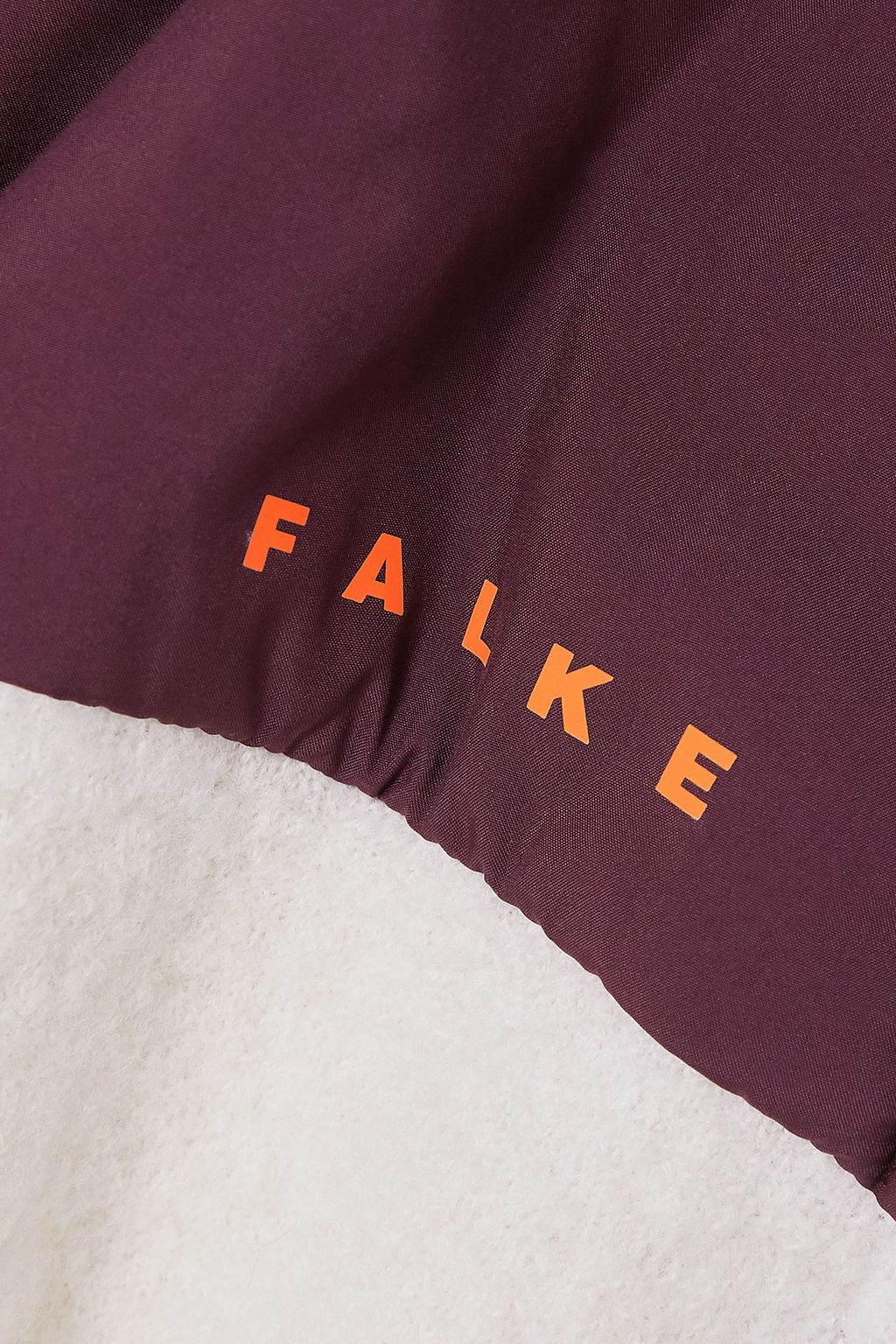FALKE فيست 'هايبرد' من قماش عازل وصوف ممشّط