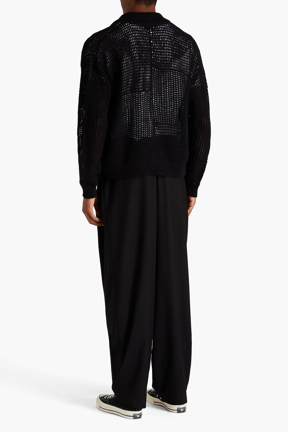 Frame Crochet Button Front Sweater In Schwarz