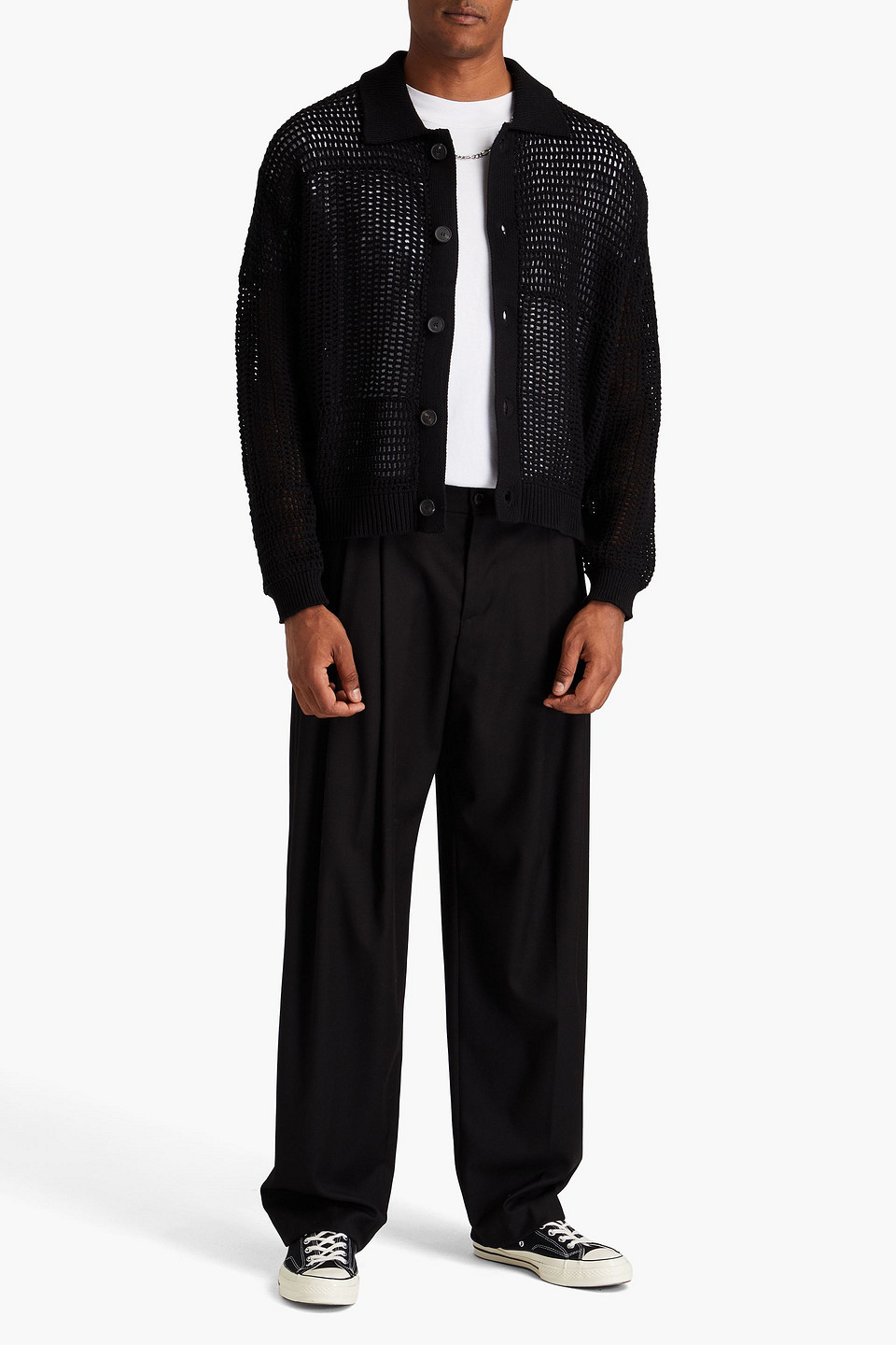 Frame Crochet Button Front Sweater In Schwarz