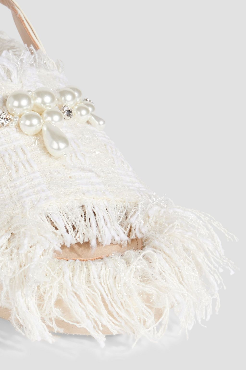 SIMONE ROCHA صندل 'لو تريك' بحزام خلفي من التويد بحواف منسّلة وتصميم مزركش