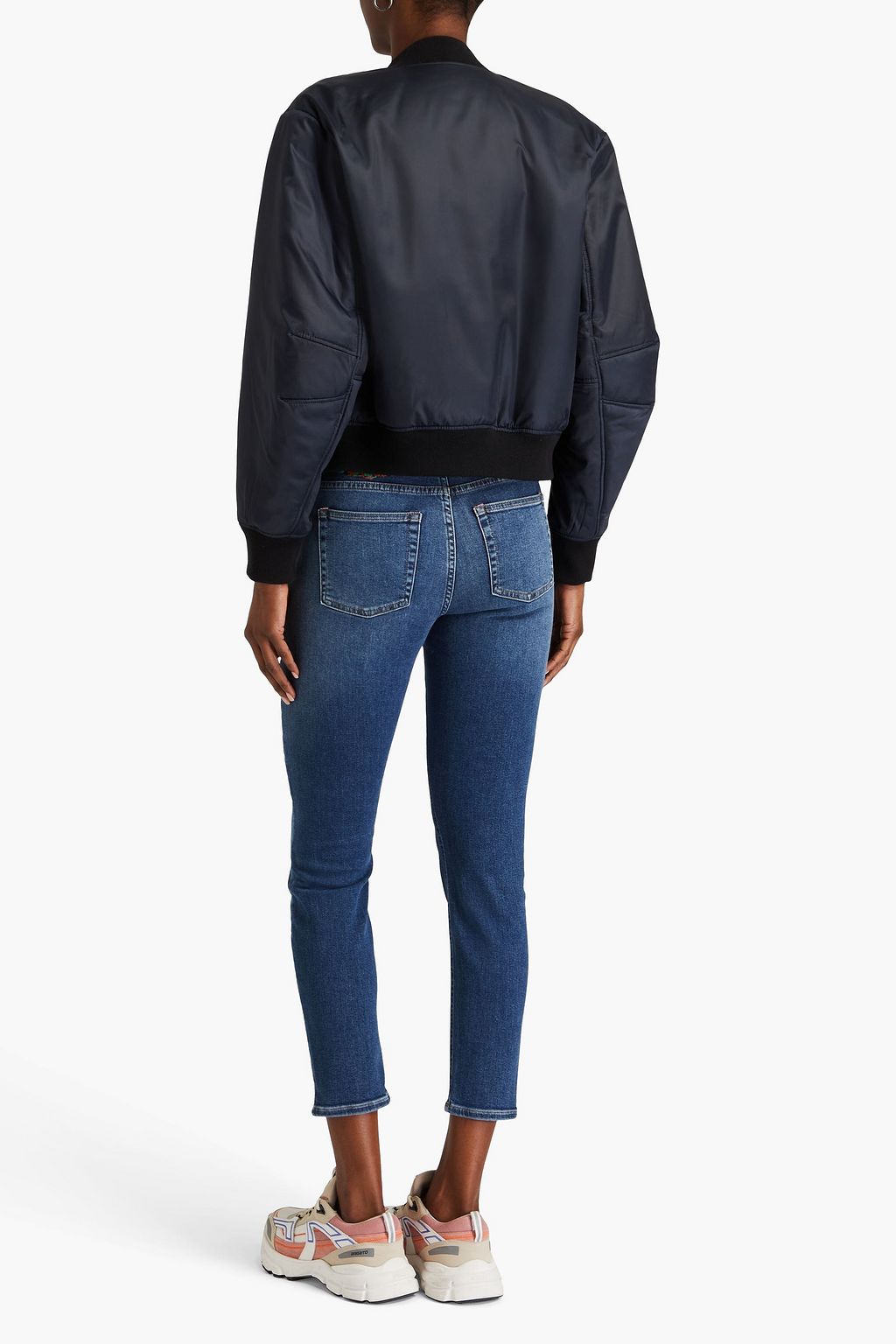 ACNE STUDIOS جينز قصير بأرجل ضيقة وبخصر متوسط الارتفاع