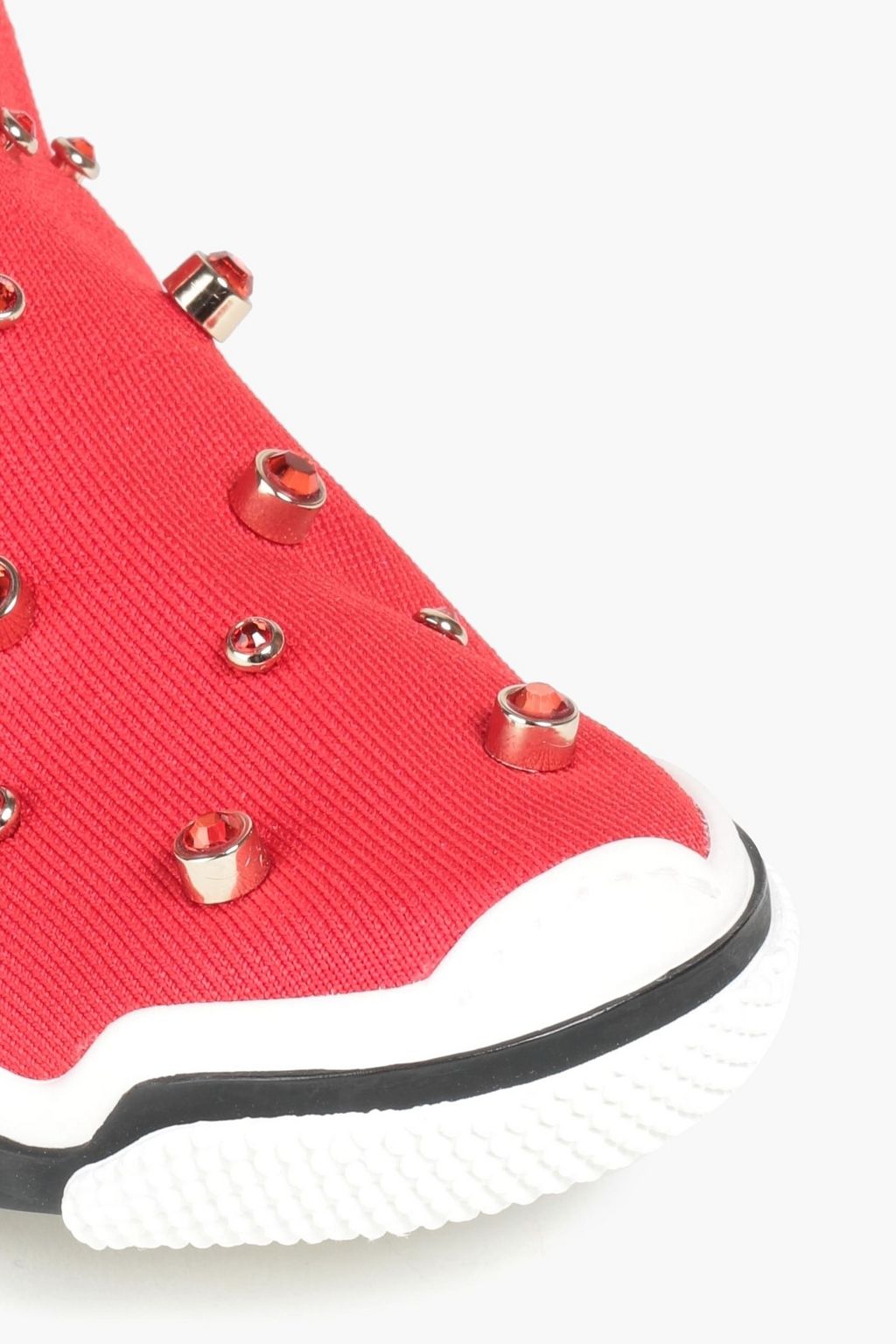 RED(V) حذاء سنيكرز بطول فوق الكاحل من نسيج مطاط محبوك مزين بالكريستال
